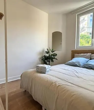 Seaside Apartmán *